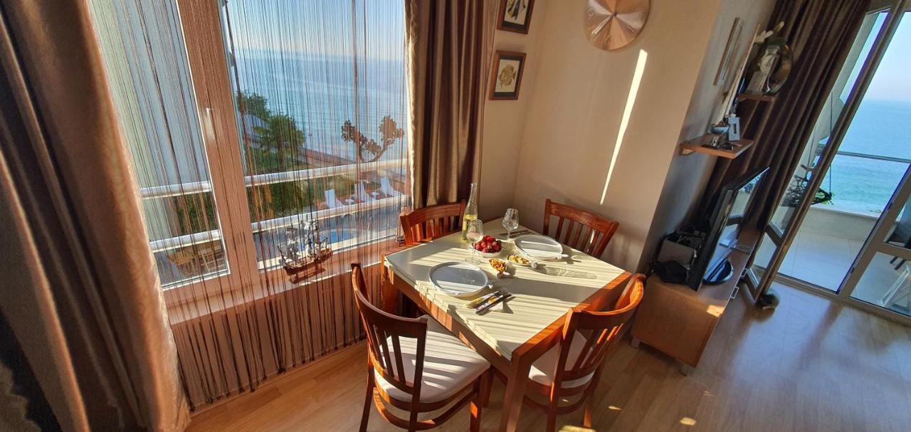 Alex Beach Apartment Sveti Vlas Extérieur photo